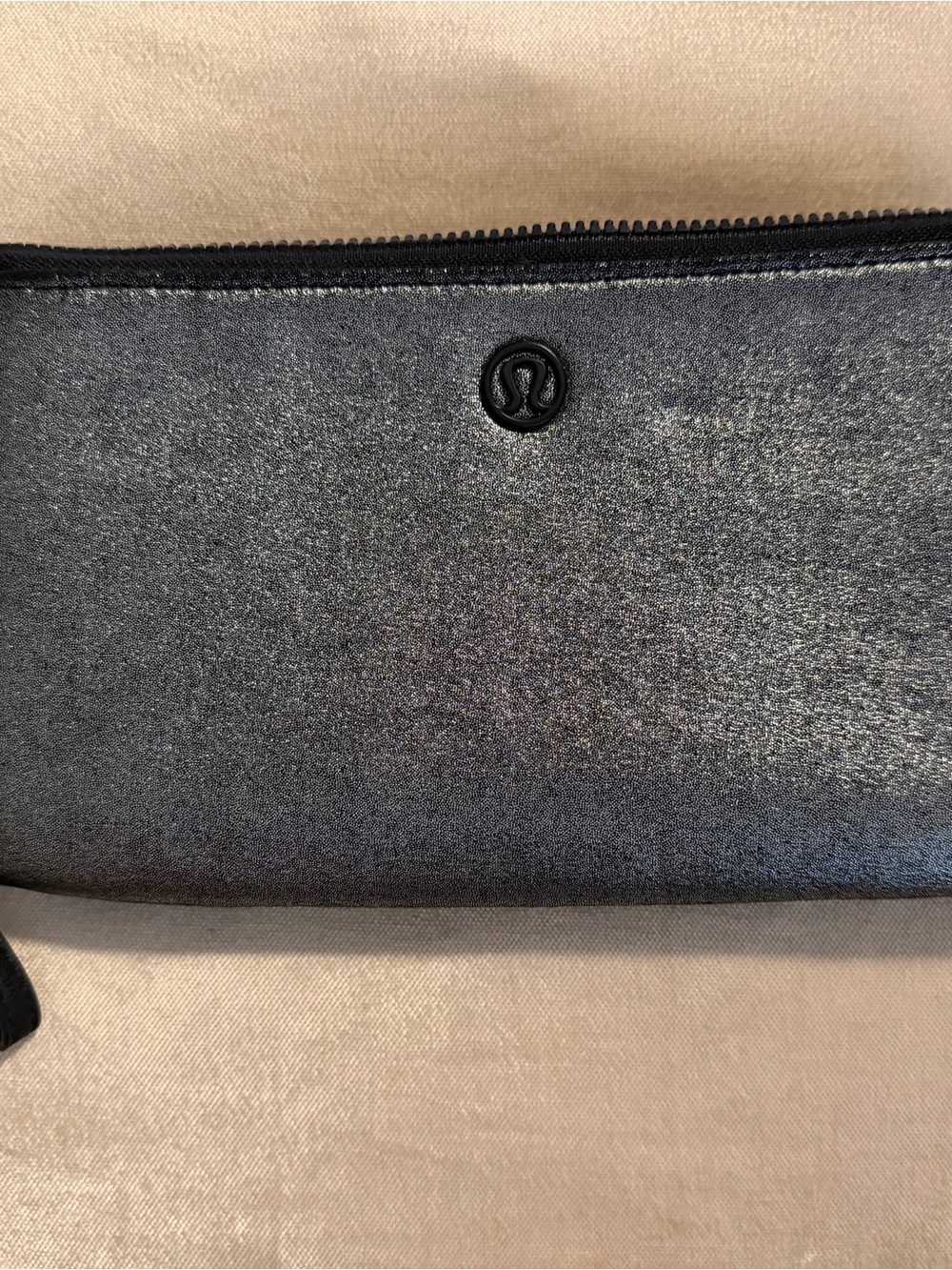lululemon athletica women’sMetallic wristlet